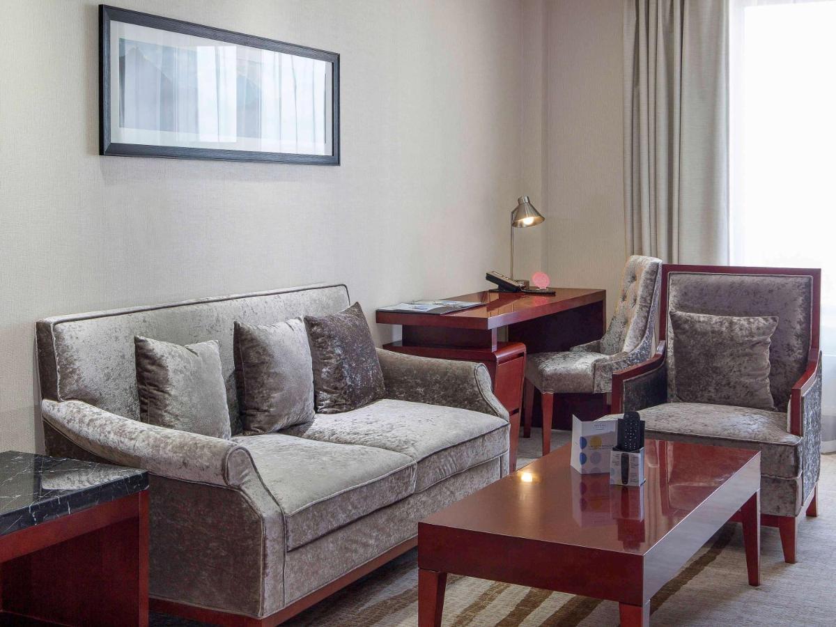 Novotel Улан-Батор Экстерьер фото