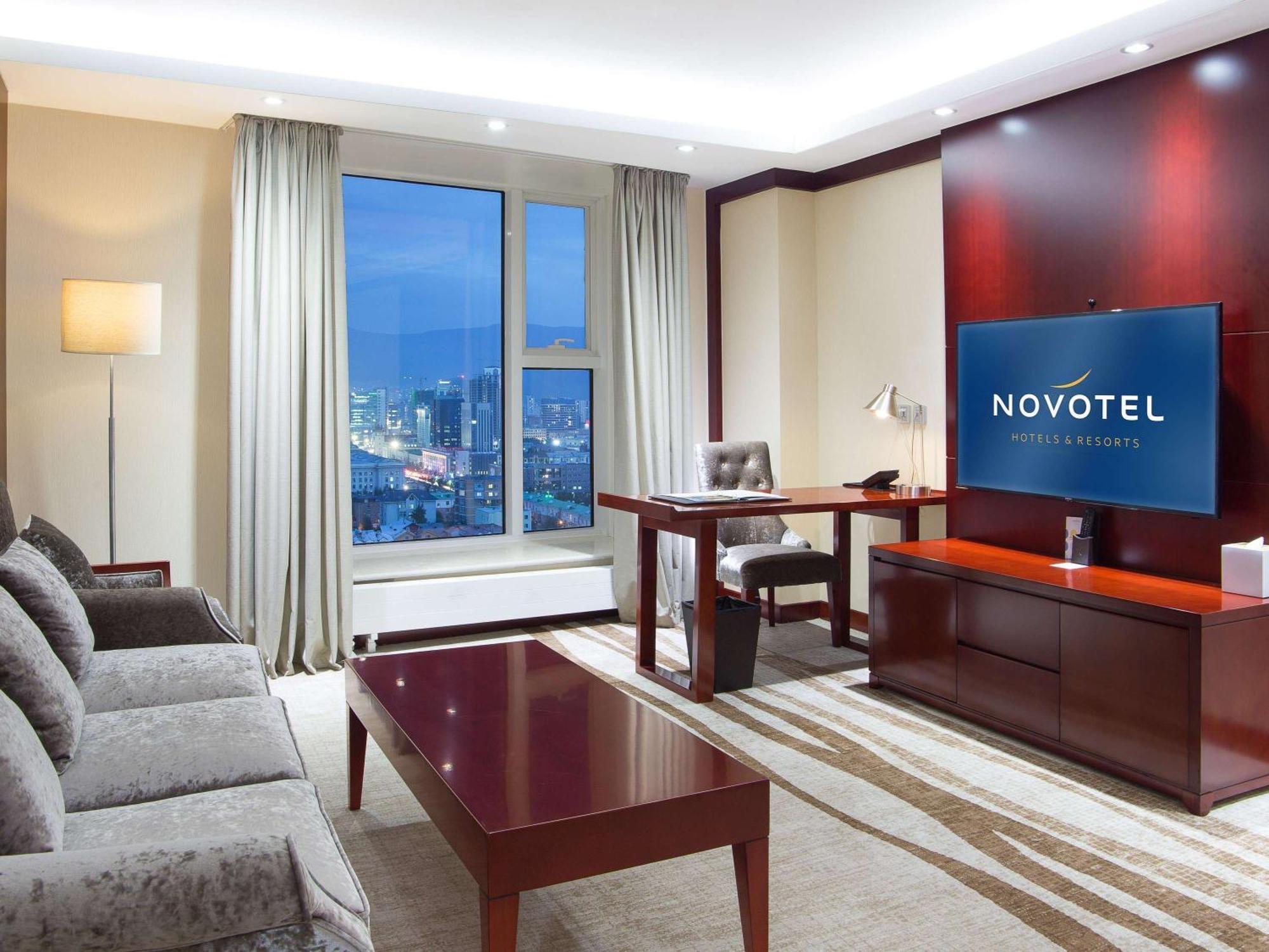 Novotel Улан-Батор Экстерьер фото
