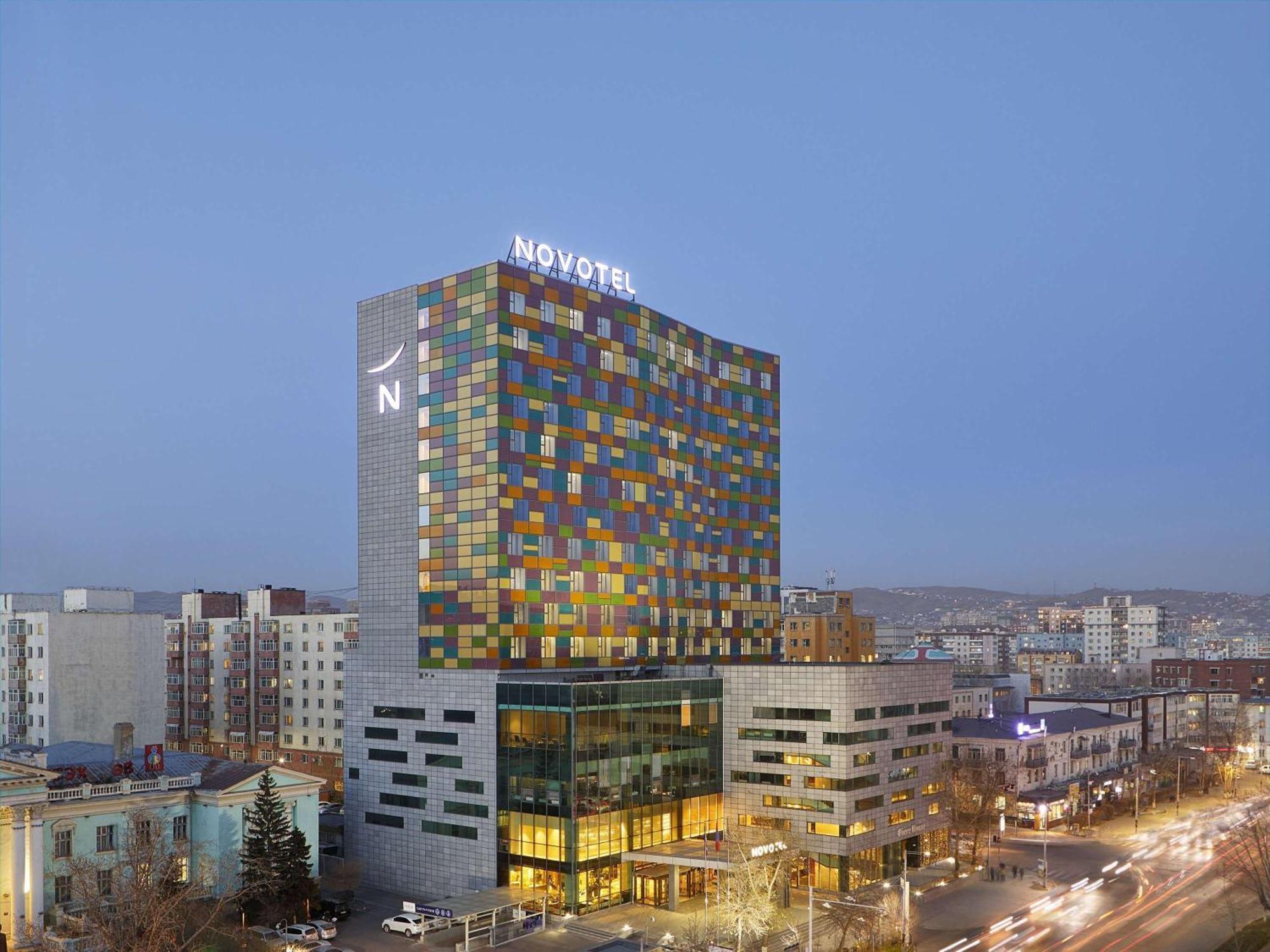Novotel Улан-Батор Экстерьер фото