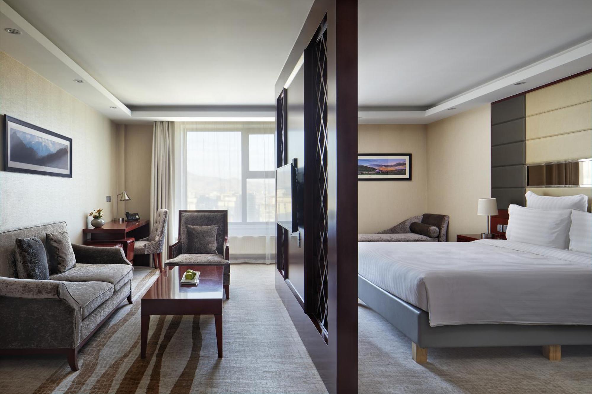Novotel Улан-Батор Экстерьер фото