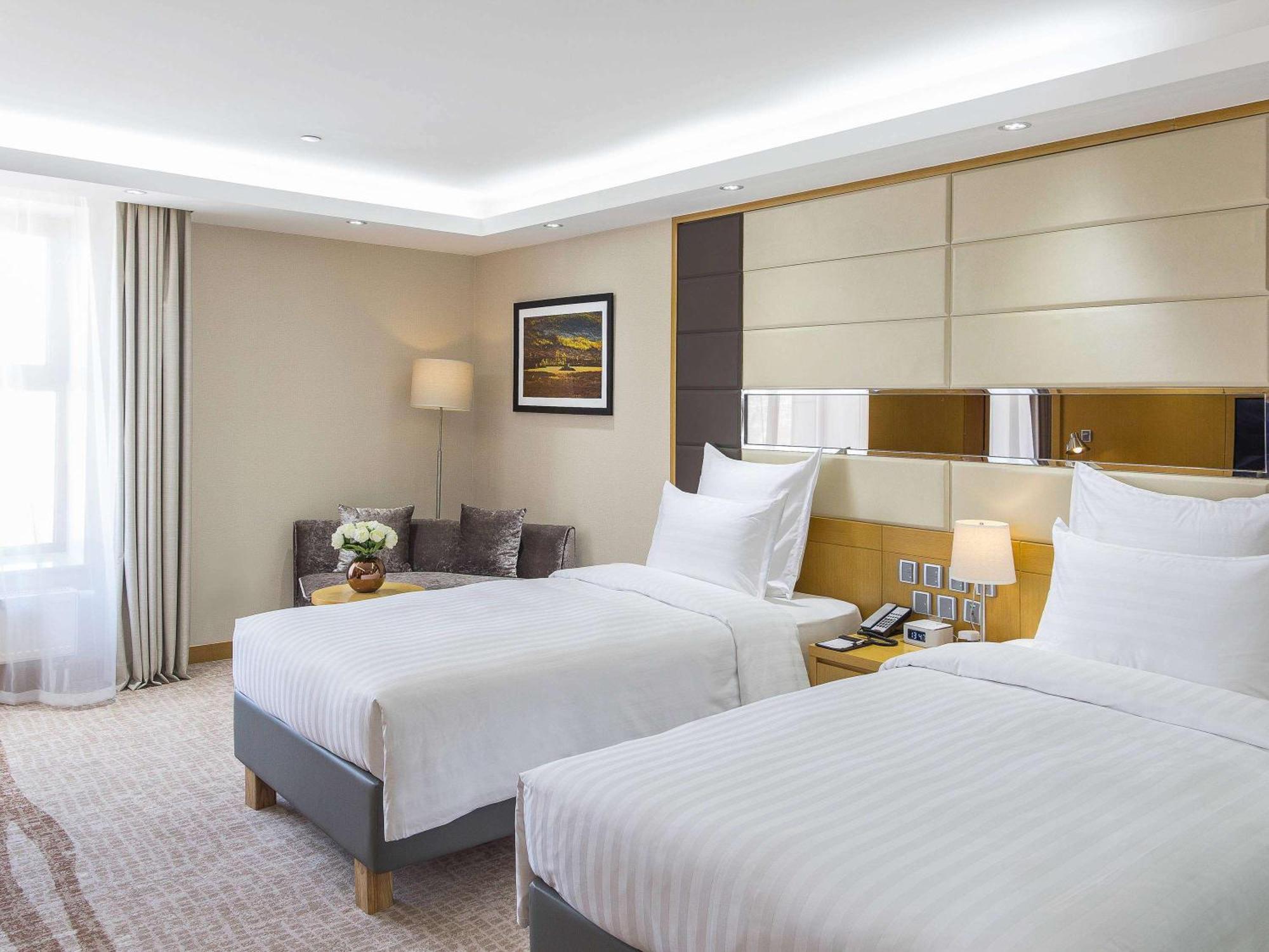 Novotel Улан-Батор Экстерьер фото